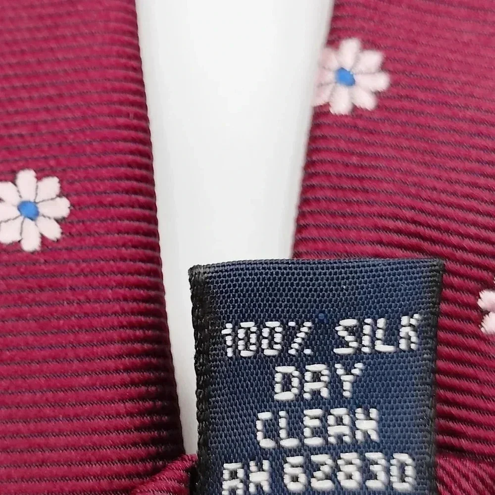 Lands End Men's Tie Maroon White Floral Silk Handsewn Long Imported Fabric